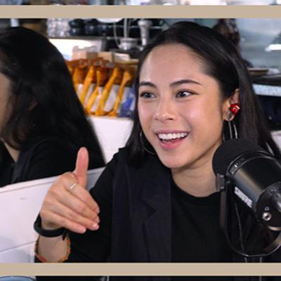 黃婉華 - 反串演繹三國故事，穿上盔甲舞起關刀顯帥氣 ｜舞台下的甜美準新娘快要步入人生新階段。