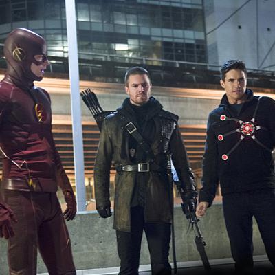 FLASHBACKS: A FLASH REWATCH PODCAST EP 22: "ROGUE AIR" REVIEW