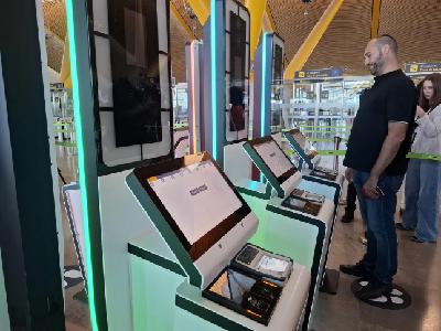 Recogida del rostro y huellas dactilares: la UE estrena el nuevo sistema automático de control de fronteras