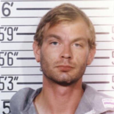 פשע בתשע (פרק בונוס) ג'פרי דאהמר הקניבל ממילוואקי פשע בתשע (פרק בונוס) ג'פרי דאהמר הקניבל ממילוואקי