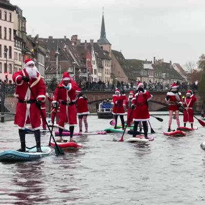 Stand Up Paddle des Pères Noël par l'Office des Sports le 6 décembre Stand Up Paddle des Pères Noël par l'Office des Sports le 6 décembre