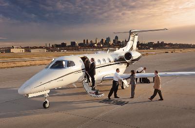 Why You Should Choose A Business Jet Right Now