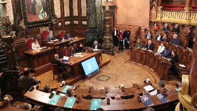 Jaume Collboni no supera la qüestió de confiança Jaume Collboni no supera la qüestió de confiança