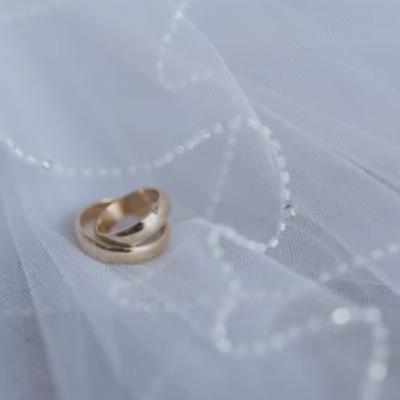 Nikah Itu Nggak Usah Mewah-Mewah