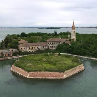 Voces del Misterio nº.1021:Misterios de Edgar Alan Poe, Terror en Poveglia, Enigmas de Londres, El Colgado, Manicomio