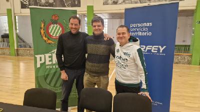 Rafa Sanz en la previa del partido entre CB Peñas y Getafe