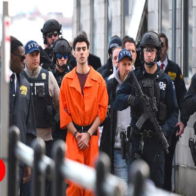 Luigi Mangnione de asesino a super héroe