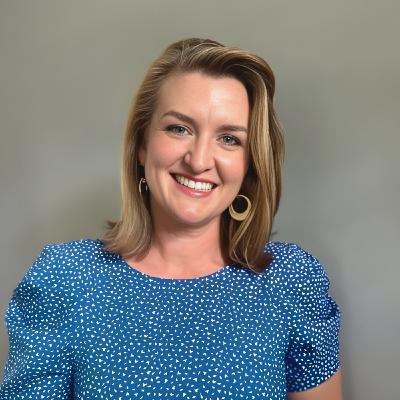 297: Stephanie Worinkeng on Decluttering, Staging & Smarter Storage