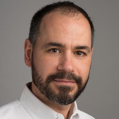 Episode 9: Listening to People Who Never Lived When We Lived (Vincent Novara) Episode 9: Listening to People Who Never Lived When We Lived (Vincent Novara)