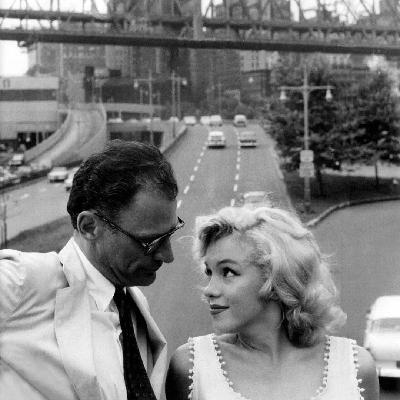 其实,我们都是金发梦露/79届威尼斯电影节主竞赛电影《金发梦露》 其实,我们都是金发梦露/79届威尼斯电影节主竞赛电影《金发梦露》