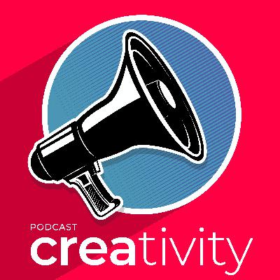 Creativity · Gente conectando ideas.