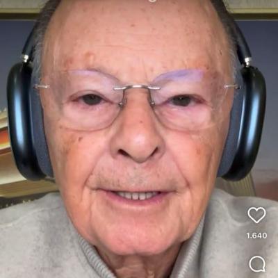 Quem ama sacrifica a sua vontade pela pessoa amada... - Meditação Matinal 29/10/25 Quem ama sacrifica a sua vontade pela pessoa amada... - Meditação Matinal 29/10/25