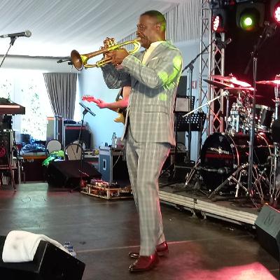 Feeling Good (Smooth Jazz/Funk/Soul) Nº 325 Feeling Good (Smooth Jazz/Funk/Soul) Nº 325