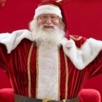 Bom Velhinho chega ao Lago Norte