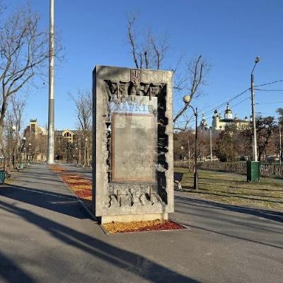 Волонтери розпочали збір даних про загиблих військових задля увічнення Волонтери розпочали збір даних про загиблих військових задля увічнення