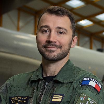 Commandant Arnaud Prost, pilote d’Awacs et astronaute de réserve