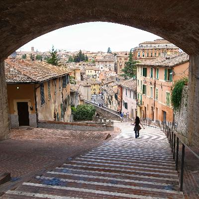 Perugia walking tour guide. Discover the history and stories behind the sights.