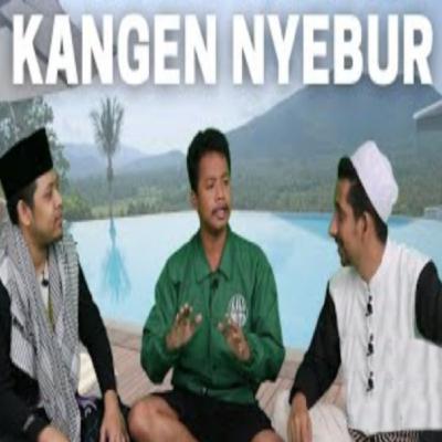 Dustin Kangen Kolam Renang