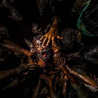 18.09: Le buffle se parfume à la dynamite 18.09: Le buffle se parfume à la dynamite