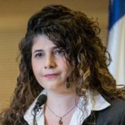 "עובדת לגבש גוש חוסם" "עובדת לגבש גוש חוסם"