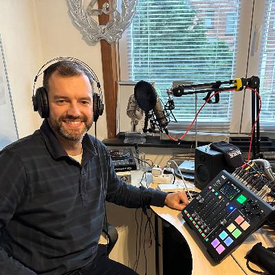RADIO STOTTER Aflevering 5: Hoe Studio Brussel nieuwslezer JONAS MAES omgaat met zijn stotteren. RADIO STOTTER Aflevering 5: Hoe Studio Brussel nieuwslezer JONAS MAES omgaat met zijn stotteren.