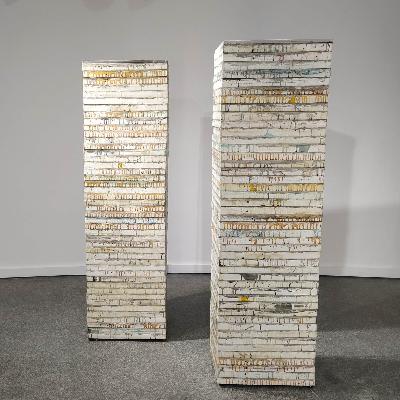 Obra “Stacks” del artista Antonio Puri/ Descripción en inglés.