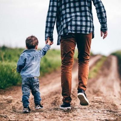 အဖေပေးခဲ့သော အမွေများ