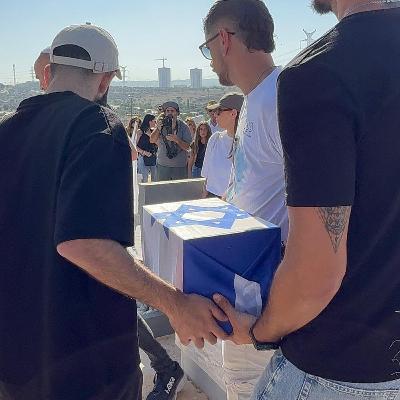 בפעם השלישית: משפחתו של אופיר צרפתי ערכה הלוויה בפעם השלישית: משפחתו של אופיר צרפתי ערכה הלוויה