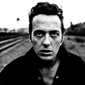 【#庸什麼聽音樂】EP8 去麥當勞要25分鐘的大學？在荒郊野外練琴？從古典音樂到創作歌手的20年音樂路 feat. 黃麟堯