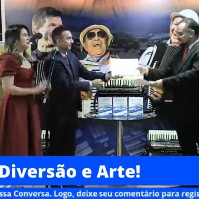 Lançamento do livro Reflorescer Poético um novo jeito de enxergar o mundo.