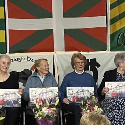 Máirín Ní Shiadhail as Baile Ghib i gContae na Mí. Máirín Ní Shiadhail as Baile Ghib i gContae na Mí.