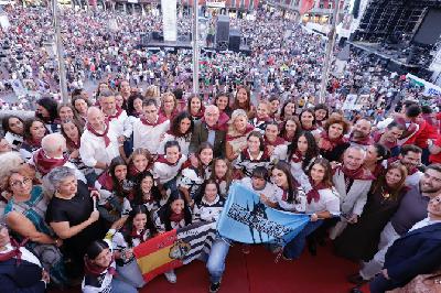 Pregón de las Fiestas de Valladolid 2025 a cargo de Las jugadoras del equipo de rugby Colina Clinic El Salvador y las patinadoras del Panteras Caja Rural