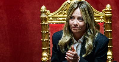Meloni torna a parlare in aula