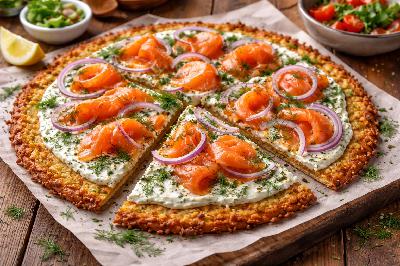 Lachspizza auf Kartoffelboden Lachspizza auf Kartoffelboden