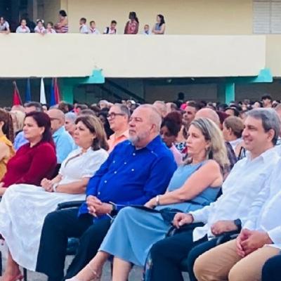 Evocan legado de Fidel en la educación cubana