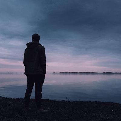 "Querido amigo" un poema de Víctor Manuel Palomares Lara dedicado a alguien que rompió su contrato con la vida. "Querido amigo" un poema de Víctor Manuel Palomares Lara dedicado a alguien que rompió su contrato con la vida.