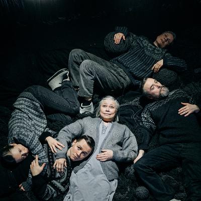 Premiereprat om "Takk for gaven"