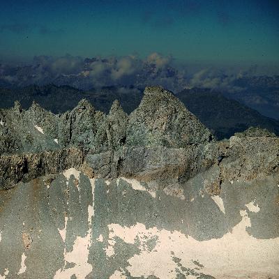 Drunter über drüber: Das Rätsel der verdrehten Alpen Drunter über drüber: Das Rätsel der verdrehten Alpen