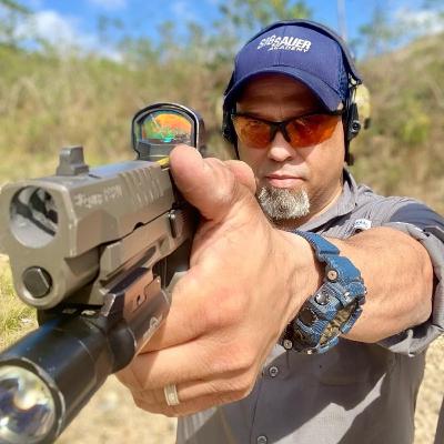 Instructor Gustavo Muniz