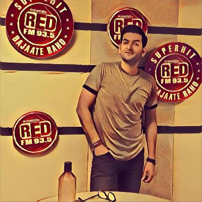 Rj Abhimanyu talking asking listeners what is money an important part of relationship