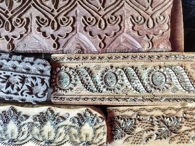 "Kékfestőnek lenni Isten áldása"
| Nagynyárádi kékfestő műhely
| 1. rész