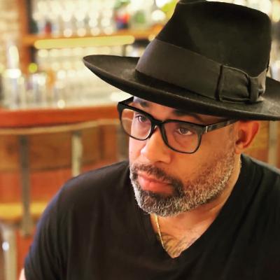 My new conversation with Multidisciplinary Artist Pel Peltier. My new conversation with Multidisciplinary Artist Pel Peltier.