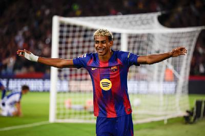 "Lamine ha tornat. Cordem-nos els cinturons..."