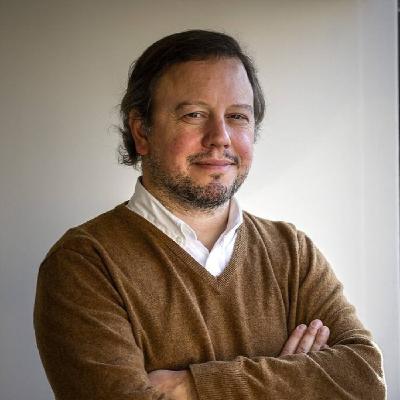 Sebastián Menescaldi Economista - Director de Eco GO ( @smenescaldi) @asteriscostv 12-11-2025