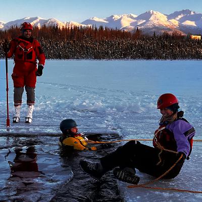 Bonus Episode - Wild Ice Skating Safety - Paxson Woelber