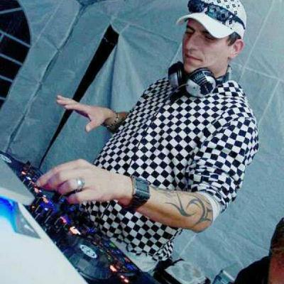 DeeJay S.U.G - House Session DeeJay S.U.G - House Session