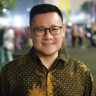 Bangkitlah dan Jadilah Terang