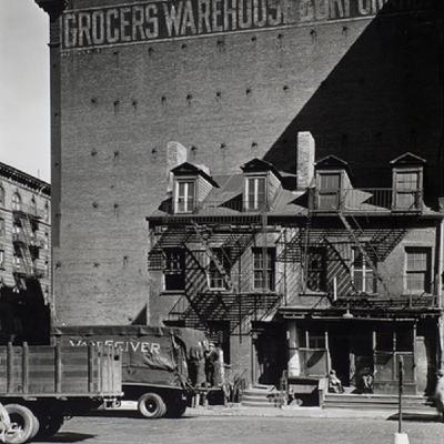 S8 Ep448: Guest: Craig Unger. Trump's 1987 Moscow trip, arranged by the KGB, was followed by newspaper ads criticizing U.S. alliances. Unger claims these ads, echoing Soviet talking points, combined with real estate dangles to seal the recruitment deal.