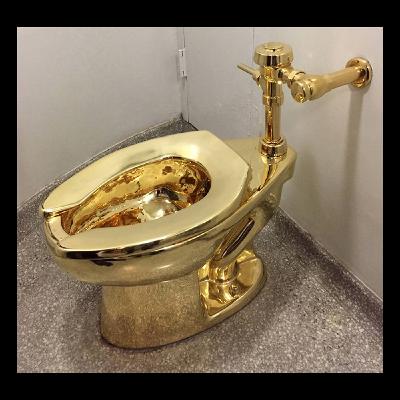 roban un inodoro de oro