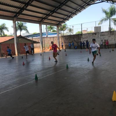 INTRODUÇÃO À EDUCAÇÃO FÍSICA ESCOLAR (Prof. Marcus V. Coimbra) INTRODUÇÃO À EDUCAÇÃO FÍSICA ESCOLAR (Prof. Marcus V. Coimbra)